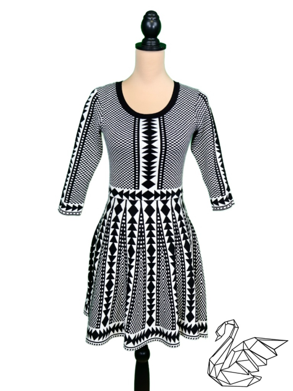 Nina Leonard Geometric Print Sweater Dress Size Medium